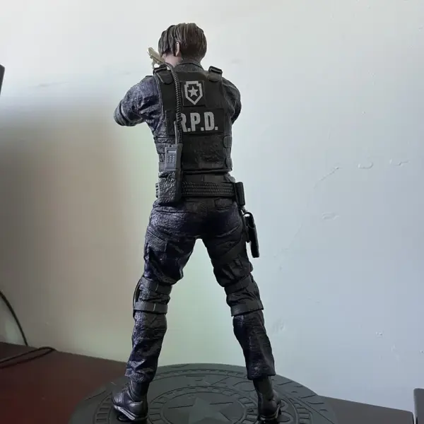 Biohazard Leon Scott Kennedy PVC Figure 1/12 Model - Image 5