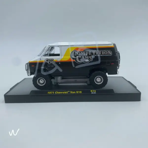 Diecast 1:64 Chevrolet Van G10 Model Collection - Image 3