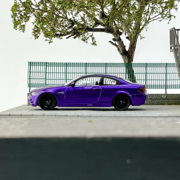 Diecast 1:64 M3 E92 Alloy Car Model - Image 4