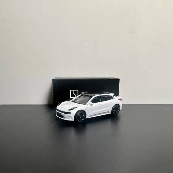 1:64 ZEEKR 001 Alloy Model Collector's Item - Image 2