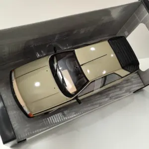 1:18 Scale Welly Fuego Turbo Diecast Car Model 9 Sedffe036e3984783b9a291f6f667dddfu