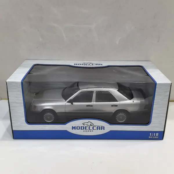 Diecast Mercedes-Benz W124 E300 1984 Model Toy - Image 6