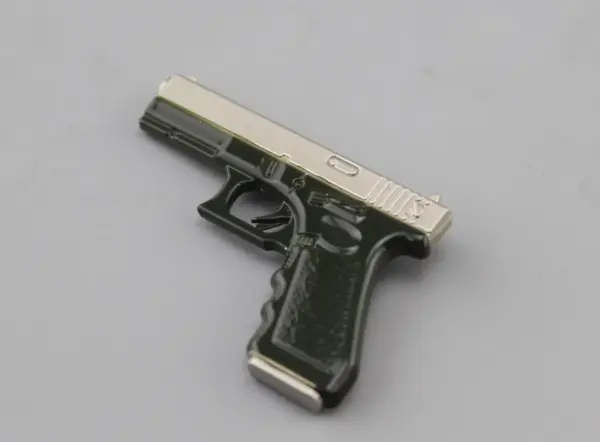 1/6 Scale P38 PPK Mini Metal Revolver Model for Dioramas - Image 18
