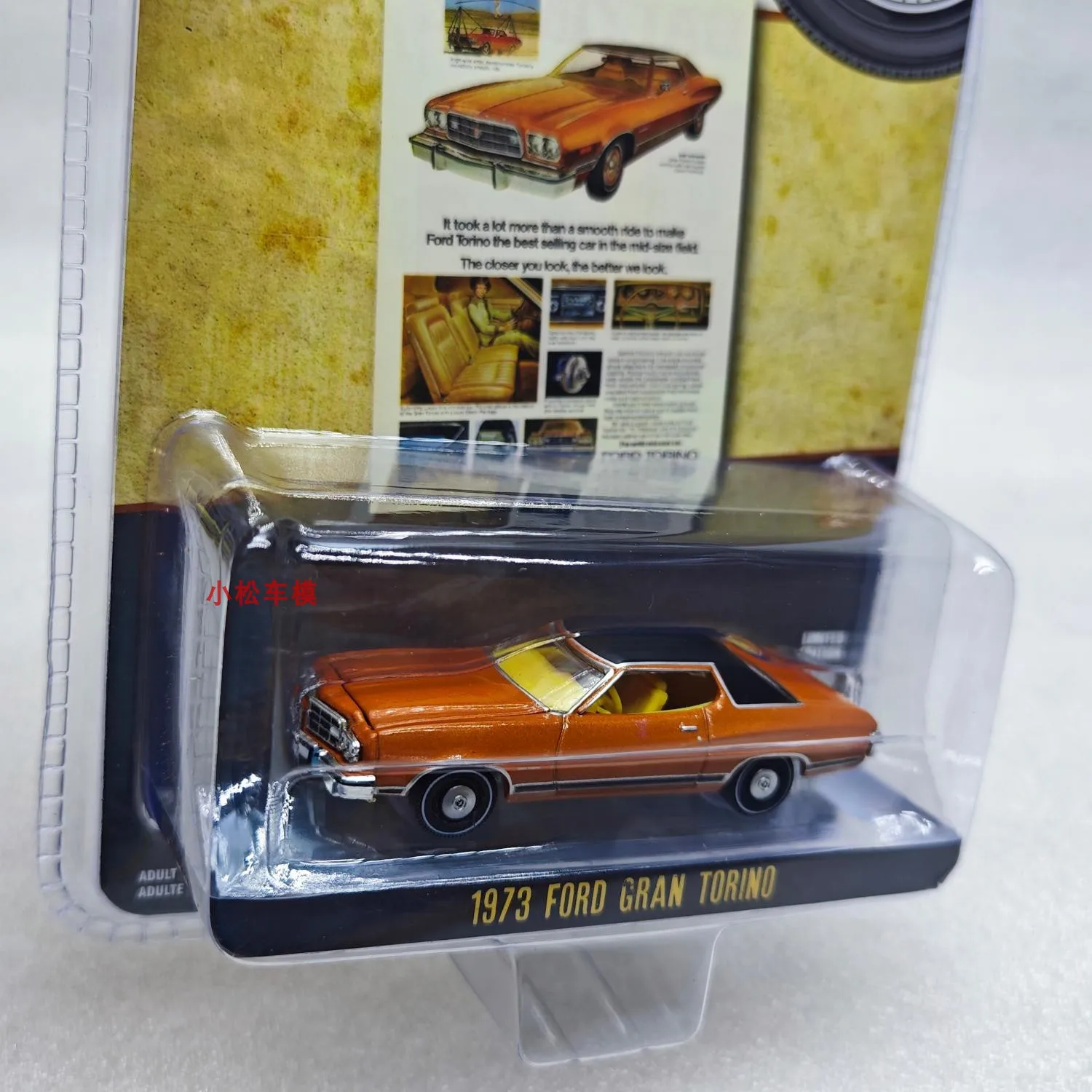 64 Retro Ford Gran Torino 1:64 Diecast Car 2 64 Retro Ford Gran Torino 1:64 Diecast Car - Image 2