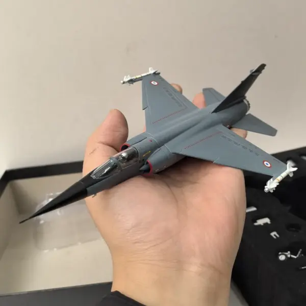 IXO 1:72 Dassault Mirage F1C Diecast Model Toy - Image 2