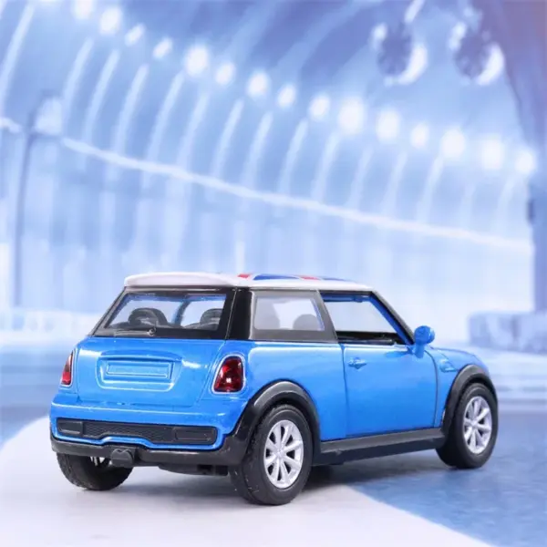 1:36 BMW Mini Cooper Die-Cast Model Car - Image 3