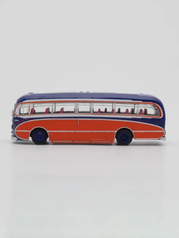 IXO Diecast Burlingham Seagull Bus 1:72 Scale Model - Image 6