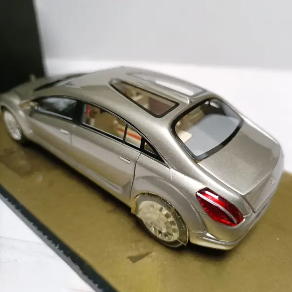 1/43 Resin Mercedes Benz 700 Concept Model - Image 3