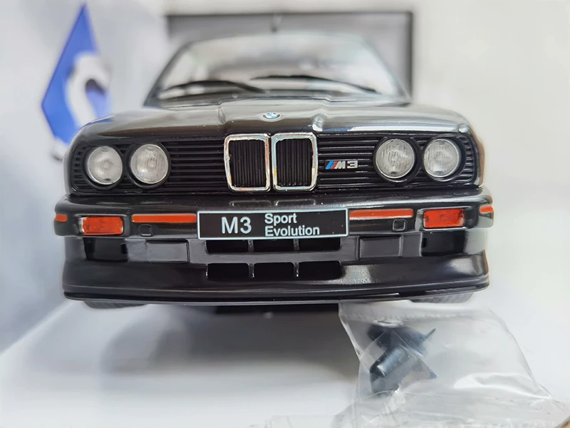 JERREN 1:18 E30 M3 1986 Diecast Car Model 4 JERREN 1:18 E30 M3 1986 Diecast Car Model - Image 4