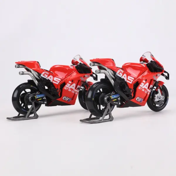 Maisto 1:18 GASGAS Factory Racing Motorbike Model - Image 3