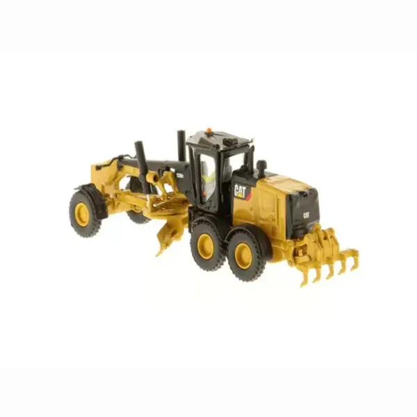Cat 12M3 Die-cast Scale Model for Collectors - Image 3