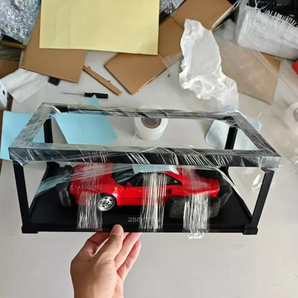 Diecast Ferrari 288 GTO 1/18 Model Car - Image 2