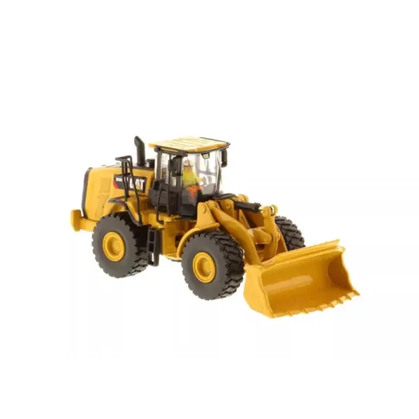 DM 1:87 Scale CAT 966M Wheel Loader Collectible Model - Image 2