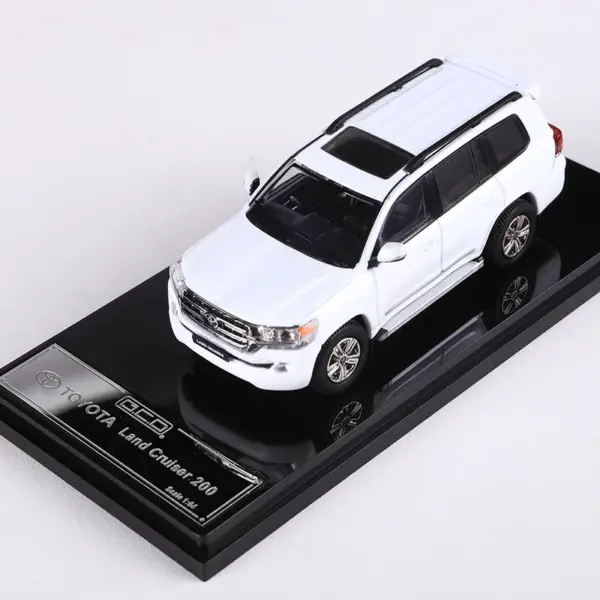 GCD 1:64 LC200 Off-Road Diecast Model - Image 7