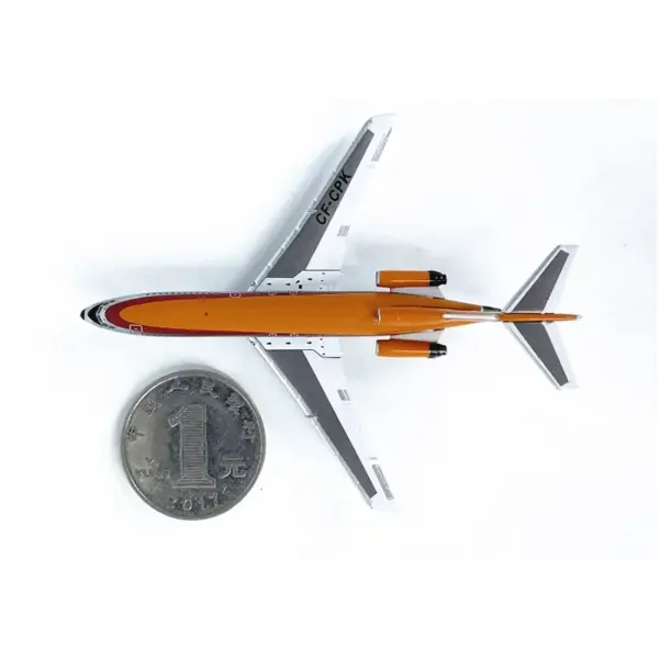 Diecast Canadian Pacific B727-100 Model 1:500 - Image 4