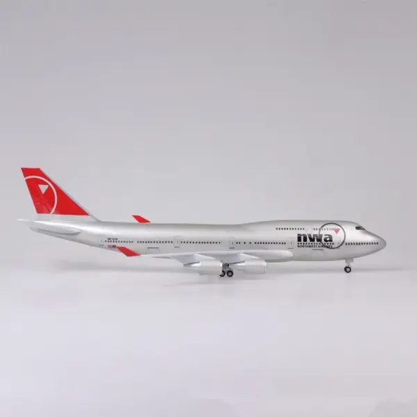 Northwest Airlines Boeing 747 Resin Diecast Model - Image 5