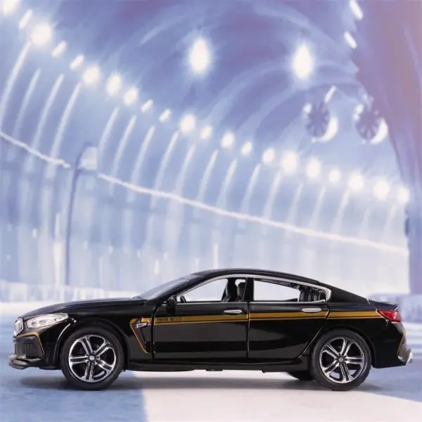 1:32 BMW M8 Diecast Model Car Collection Gift - Image 4