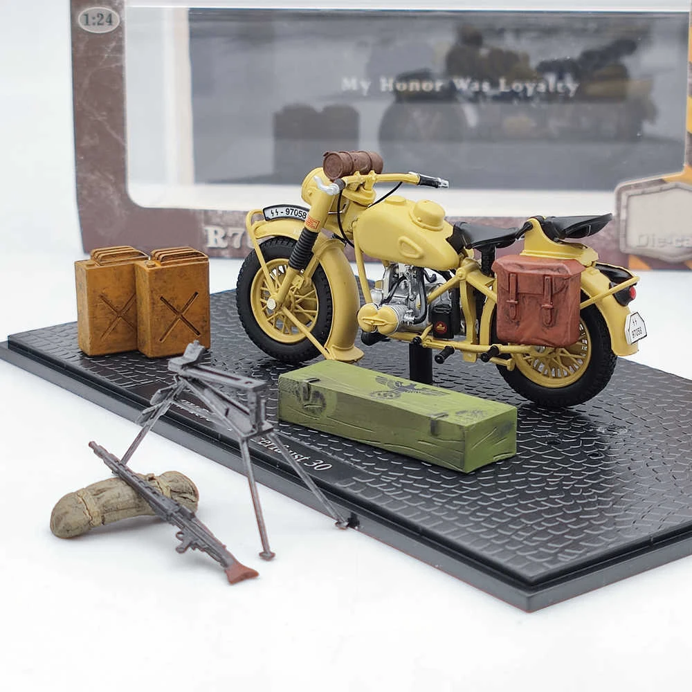 1:24 R75 Panzerfaust 30 Military Motorcycle Model 3 1:24 R75 Panzerfaust 30 Military Motorcycle Model - Image 3
