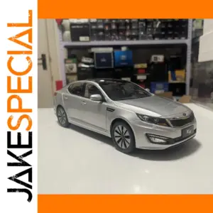 KIA K5 Sedan 2011 Die-cast Model 1:18 Scale