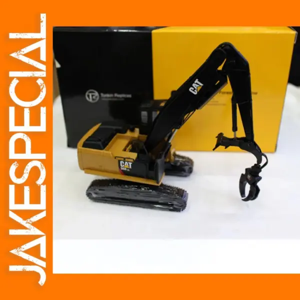 Diecast 1:50 Cat 568LL Logging Truck Model