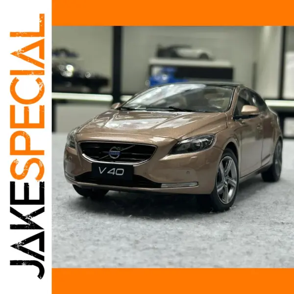 1/18 Scale Alloy V40 Travel Car Model