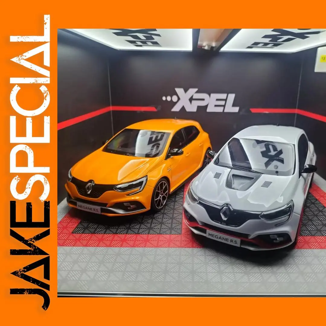 1:18 Scale Renault Megane R.S Trophy-R Model 1 1:18 Scale Renault Megane R.S Trophy-R Model