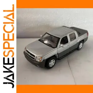 Diecast 1:24 Chevy Avalanche Model Collectible