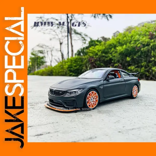 Maisto 1:24 BMW M4 GTS Diecast Model Car