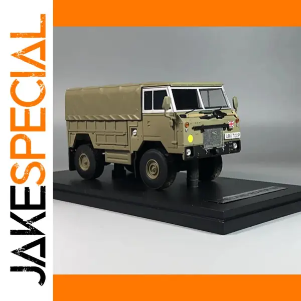 1:43 Scale Land Rover 101 Model Toy