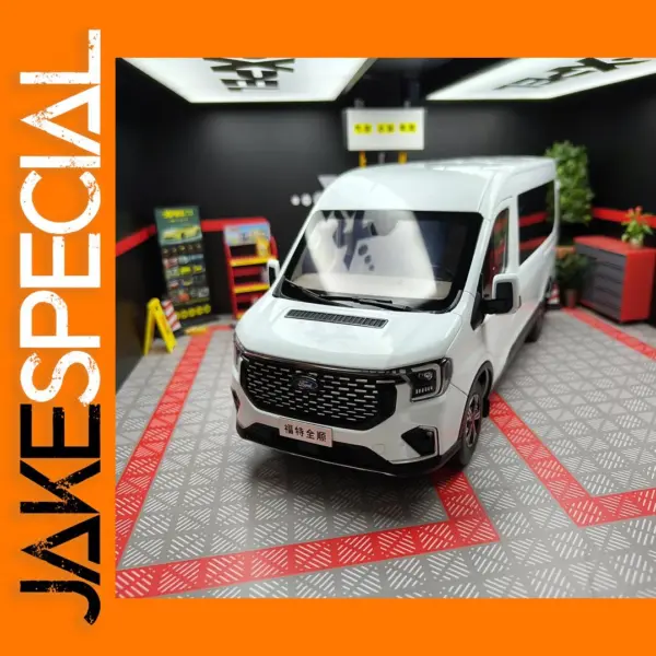 1:18 Scale Diecast Ford Transit T8 Collectible Model
