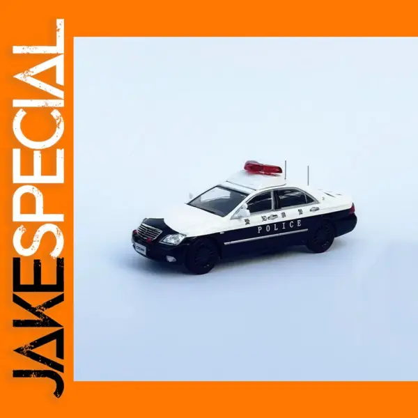 1/64 Scale Toyota Crown Diecast Model Car
