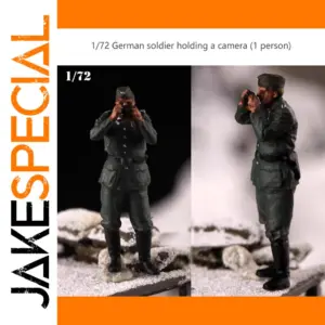 1/72 German WWII Soldier with Camera Model