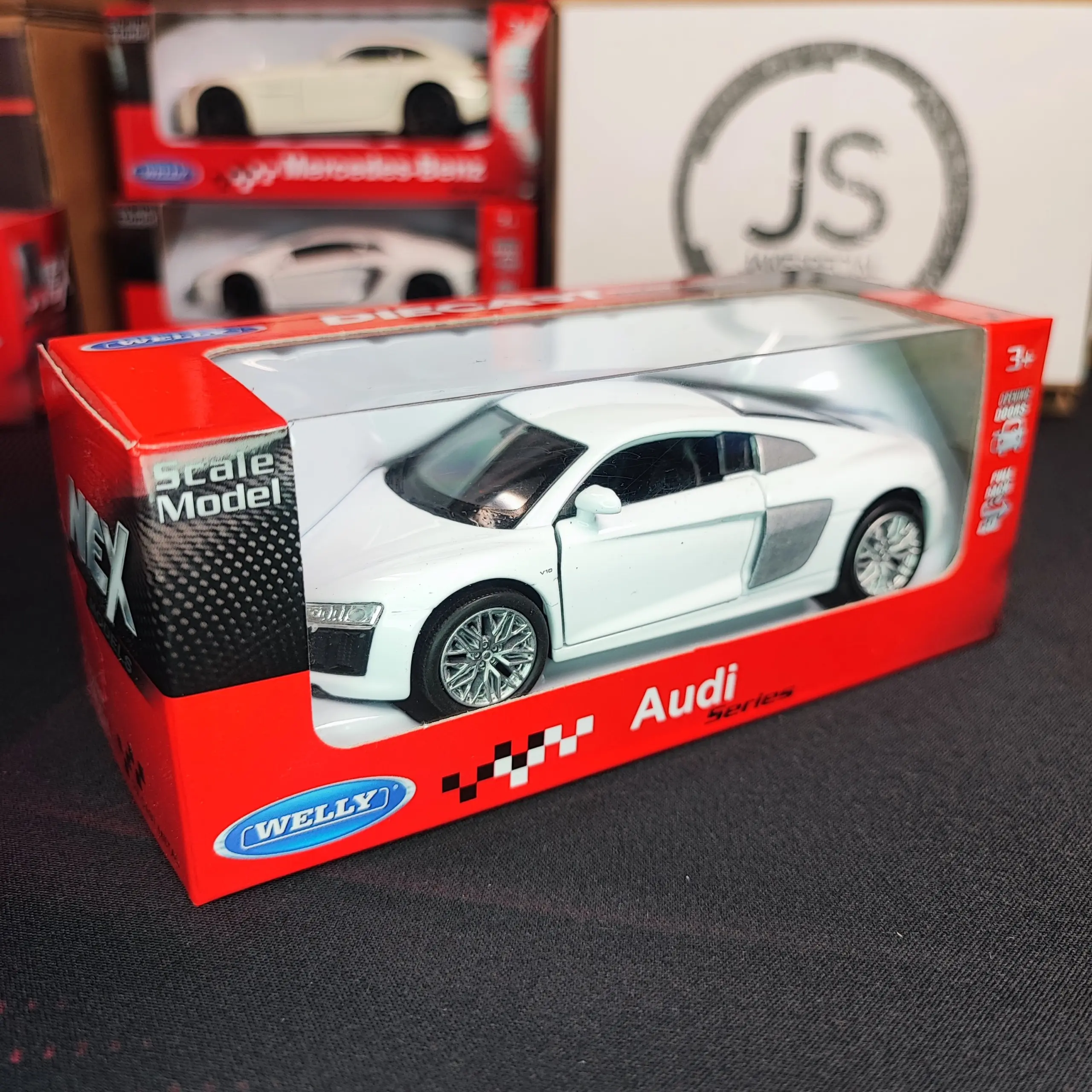 Voiture Miniature WELLY Audi R8 V10 White 1:36 Scale Model Modèle Réduit 2 Voiture Miniature WELLY Audi R8 V10 White 1:36 Scale Model Modèle Réduit - Image 2