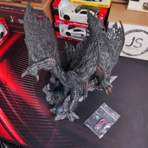 Minor Fix Needed - Gore Magala 18cm Figure with Horns Disassembled - Please Read Description 22 1000167213
