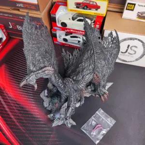 Minor Fix Needed - Gore Magala 18cm Figure with Horns Disassembled - Please Read Description 20 1000167214