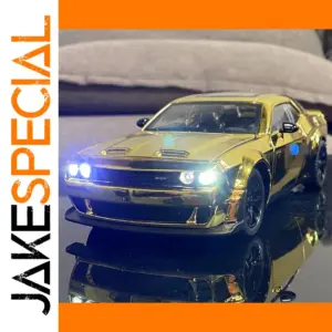 1:24 Dodge Challenger SRT Hellcat Diecast Model