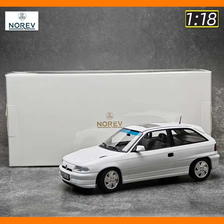 NOREV 1/18 Opel Astra GSi 1991 Diecast Model 2 NOREV 1/18 Opel Astra GSi 1991 Diecast Model - Image 2
