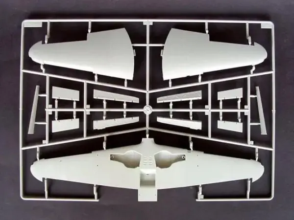 Mikoyan Gurevich MiG-3 1:32 Plastic Model Kit - Image 8