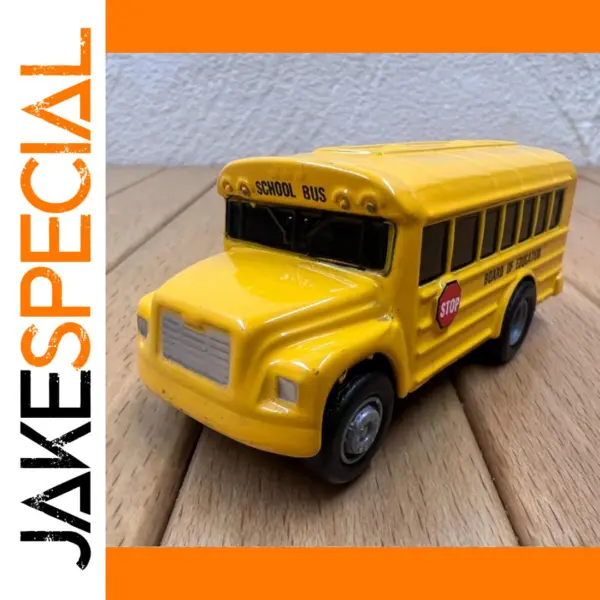 Alloy School Bus Model 7cm Static Display