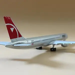American GJB757-300 Scale Aircraft Model 1:400 8 40412f75 upscaled