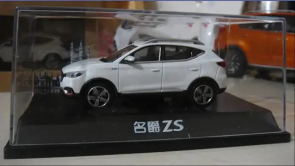 Diecast Alloy MG ZS SUV Model 1:43 Scale - Image 11
