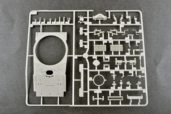 Soviet Object 292 Tank Model Kit 1/35 - Image 6