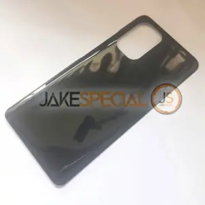 74b065f88f8d4efb contrasted