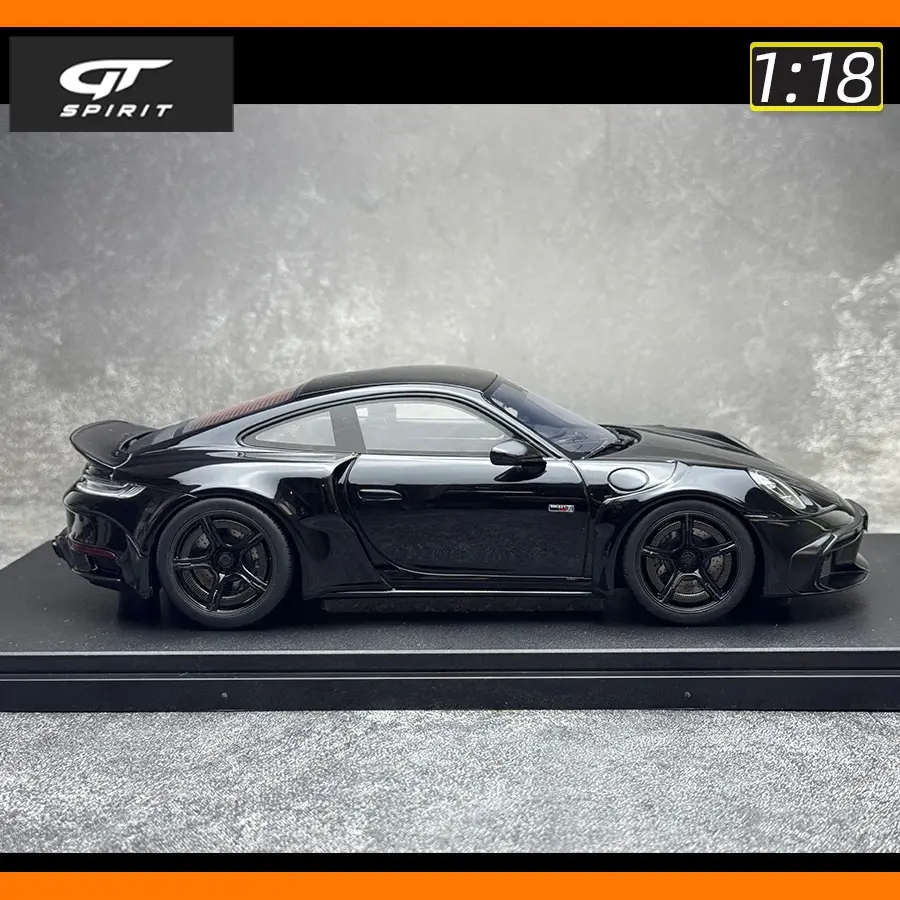 GT Spirit 1/18 900 2023 Resin Car Model 6 GT Spirit 1/18 900 2023 Resin Car Model - Image 6