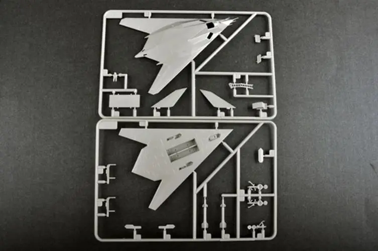 144 USA F-117A NIGHTHAWK Fighter Model Kit 4 144 USA F-117A NIGHTHAWK Fighter Model Kit - Image 4