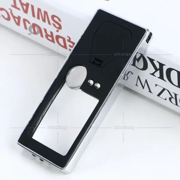 Handheld Illuminated Magnifier 10X & 3X with LED - Image 3
