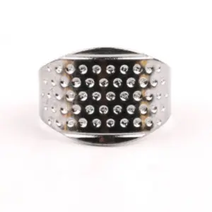 H09a811611e0a4a4b8d7bc619d9133131m