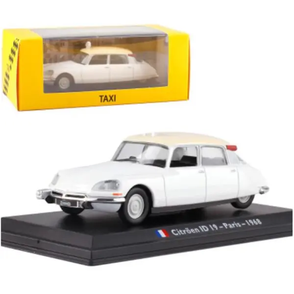 1:43 Scale Diecast Metal Classic Taxi Model - Image 5