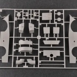 Russian BRDM-1 Scout Vehicle Model Kit 1:35 22 H2d31b7c789e24fef86a497eee10e4984p