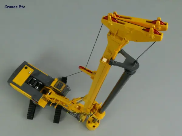 1:35 Scale XCMG Rotary Drilling Rig Model - Image 14